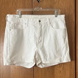 Old Navy Women's Cream Jean Shorts
